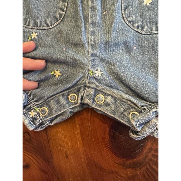 Vintage Baby Girls Carters Jean Shortie Romper Embroidered 6 Months - Picture 7 of 9